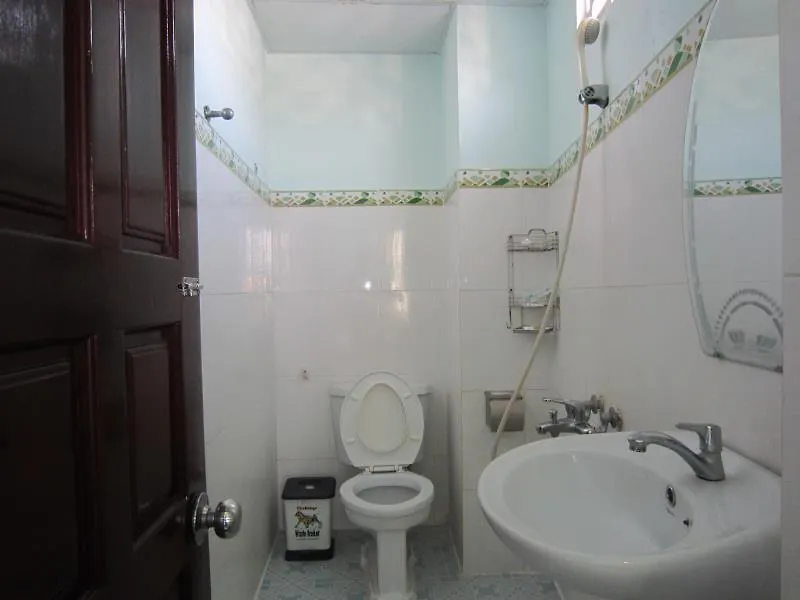 Minh Thanh Hotel Nha Trang 2*,